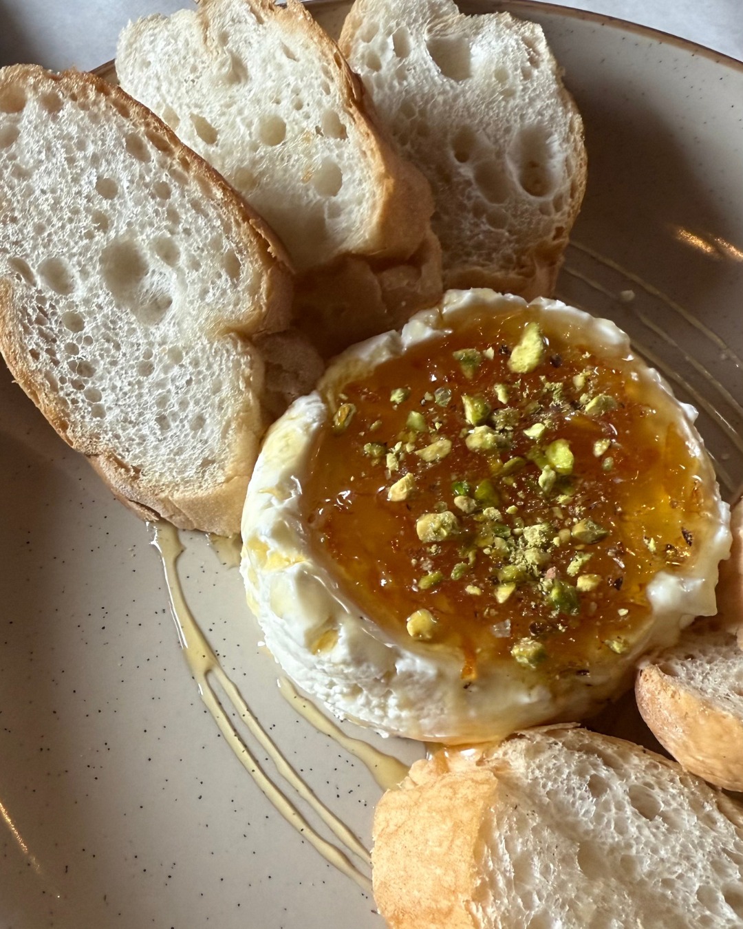 Baked brie with honey